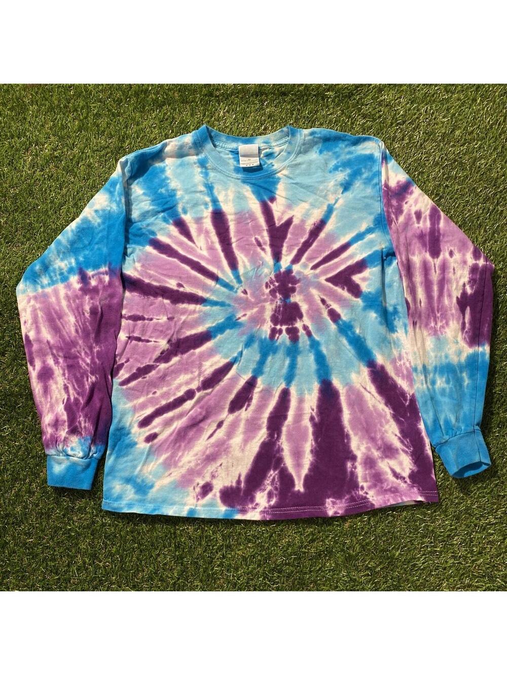 Vintage Y2K Colortone Purple and blue tie-dye long sleeve shirt